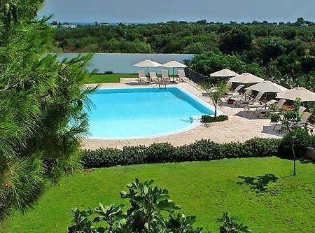 Hotel Masseria L'Ovile Ostuni Bagian luar foto