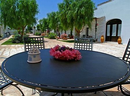 Hotel Masseria L'Ovile Ostuni Bagian luar foto